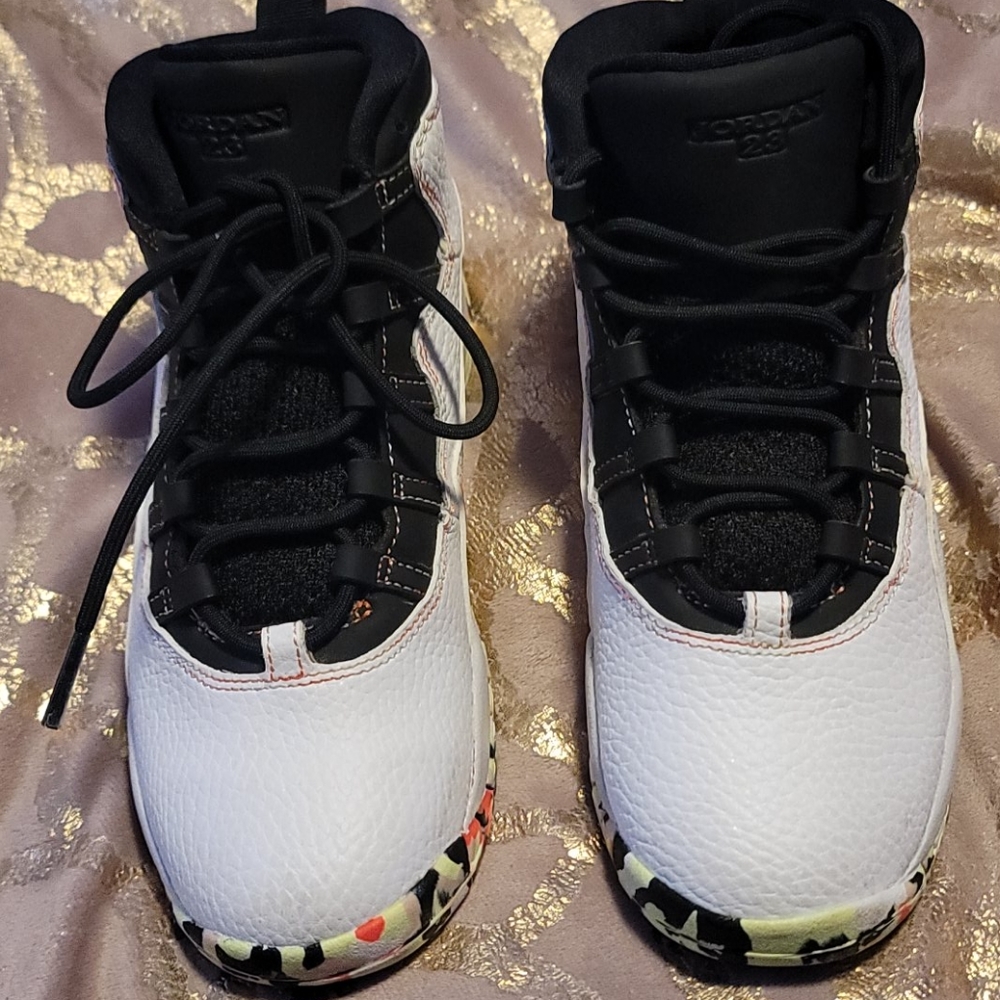 Girls Air Jordan sneakers